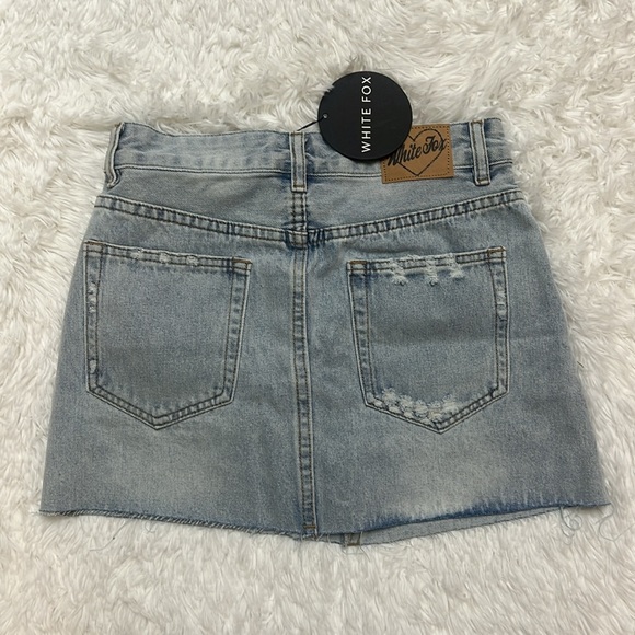WHITE FOX Love to Dream Mini Skirt - Picture 4 of 4